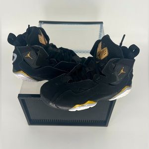 Jordan True Flight Black Metallic